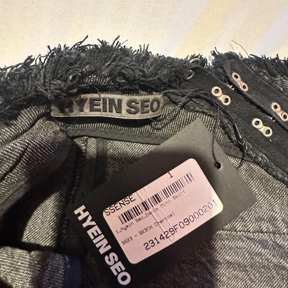 Hyein Seo Raw Edge Mini Denim Skirt - Picture 2 of 3